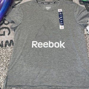New Reebok xs tee